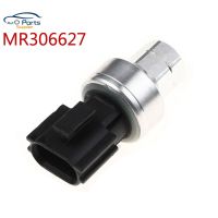 New 3-pins MR306627 921366J010 Air conditioning sensor A/C Pressure Switch For Nissan Infiniti Mazda car accessories