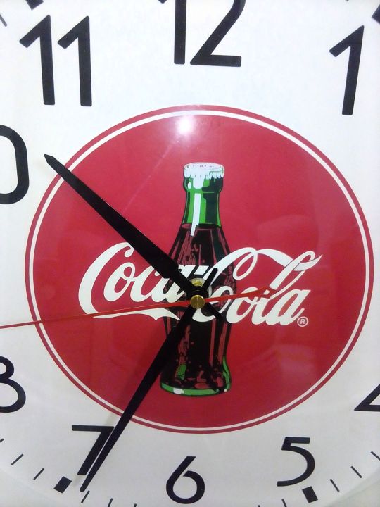 นาฬิกาโค๊ก-coca-cola-นาฬิกาแขวน-นาฬิกาติดผนัง-wall-clock-quartz-ขนาด-38-cm-15-นิ้ว-แถมถ่านอัลคาไลน์-aa-พานาโซนิค-สินค้าพรีเมี่ยมโค๊ก-ลิขสิทธิ์แท้