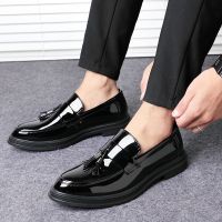 Mens Loafers Shoes Luxury High Quality Patent Leather Men Business Dress Shoes Black Casual Social Shoe Male Footwear