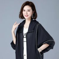 Uniqlo 2023 New Fashion version summer thin hooded sun protection clothing women 2023 new style can be worn outside loose long-sleeved breathable large size top sun protection clothing