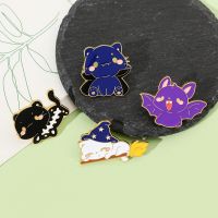 Halloween cartoon Funny Kitten Brooch Small Bat Magic Hat Cat riding broomstick Kitten Alloy cute badge accessories Fashion Brooches Pins