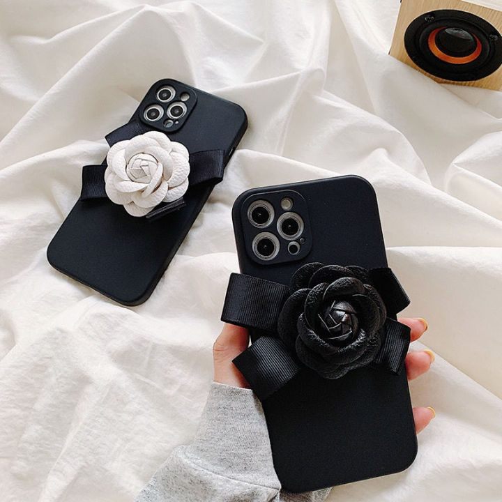 อารมณ์-camellia-ไข่มุกโซ่โทรศัพท์กรณีสำหรับ-iphone12pro-max-สามมิติดอกไม้สีขาวกรณีโทรศัพท์สีดำสำหรับ-iphone11-กรณีโทรศัพท์สีขาวดอกไม้สีดำสำหรับ-iphone-xr-xs-8-เพิร์ลโซ่หนังดอกไม้กรณีโทรศัพท์สำหรับ-iph
