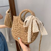 Uniqlo New Fashion version Straw woven bags 2022 new fashion internet celebrity womens bag shoulder crossbody bag womens versatile ins portable vegetable basket bag