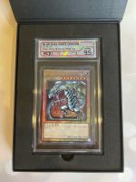 Blue-Eyes White Dragon - Yugioh - Jakarade X SQC Grade 9.5 - Opened by Jakarade - Guranteed Value - Premium Graded Card