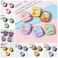 KBOSS 10Pcs เรซิน คอนโซลเกมเรซิ่นอุปกรณ์ DIY เกมคอนโซลเกม Cabochon อุปกรณ์เสริมเกมคอนโซลแบบแบน 17x21mm การจำลองแบบจำลอง อุปกรณ์เสริมหมวก