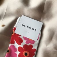 แท้ ถุงเท้าลายดอก ถุงเท้าพิมพ์ลาย Marimekko ถุงเท้ายาว ถุงเท้าแฟชั่น(ถ่ายเองทุกรูป) Freesize36-42