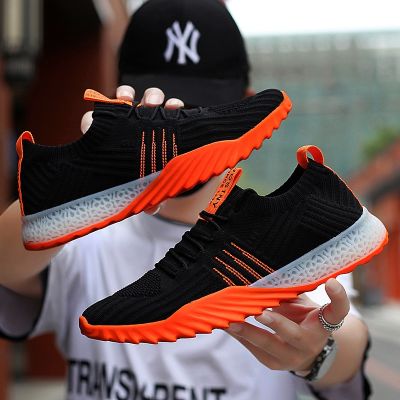 Mens and Womens Cushioned Outdoor Running Shoes Anti-slip Sports Lovers Professional Sports Training Shoes Lightweight 35-45