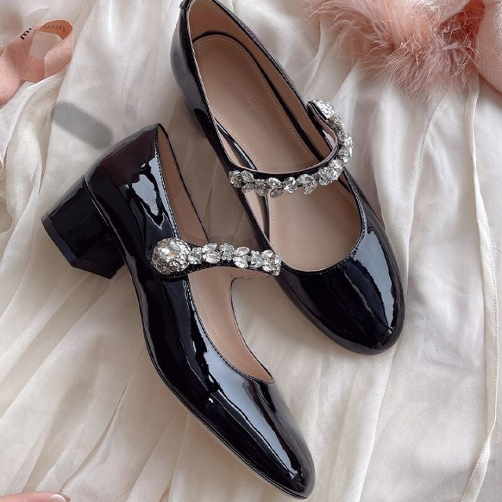 รองเท้าแตะส้นสูงปานกลางสำหรับผู้หญิงรองเท้าส้นเตี้ยรองเท้าโลลิตาคริสตัล-marie-jane-dress-model-baru-ปาร์ตี้ฤดูร้อน2023