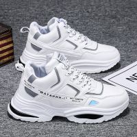 Men New Fashion Casual Shoes Male Ourdoor Jogging Sneakers Lace Up Breathable Men Shoes Comfortable Light Soft Hard-Wearing