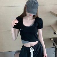 ☢☢✟ Womens group style jazz dance tops jazz short style hot girls wearing niche design sense fake two-piece navel short-sleeved T-shirts