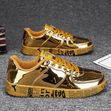 Gold hot sale sneakers mens