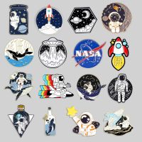 【DT】hot！ Cartoon Astronaut Enamel Pin Spaceship Whale Metal Badge Kids Brooch Fashion Accessories