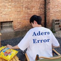 ADER ฉบับภาษาเกาหลีเฉพาะกลุ่มของเสื้อยืดแขนสั้นสำหรับผู้ชายและผู้หญิง,เสื้อยืดสีแดงแบบหลวมเข้ากับถนนสายเดียวกัน