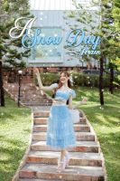 (Frozen) A Snow Day Set เซ็ตผ้ากลิตเตอร์ลาย Snow Flake โทนฟ้า สวย หวาน เรียบหรูดูดี ดูแพง สาวๆที่กำลังหาชุดห้ามพลาด