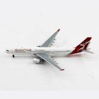 Diecast 1/400ขนาดสายการบินออสเตรเลีย A330-300 XX4105โมเดลเครื่องบินเครื่องบินพาณิชย์อัลลอย VH-QPJ เครื่องประดับจำลองเครื่องบินของเล่นชุดก่อสร้าง