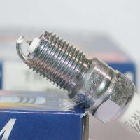 Original-genuine♂ 7 degrees NGK iridium spark plug TR7IX 3690 suitable for horse M6 Focus 1.8 Mondeo 2.0 2.5L