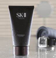 SK-II MEN Moisturizing Cleanser 120g. ผลิตภัณฑ์ทำความสะอาดผิวหน้าที่อุดมด้วย พิเทร่าTM และมอยซ์เจอไรเซอร์ที่มอบความชุ่มชื้นแก่ผิว สะอาดหมดจด