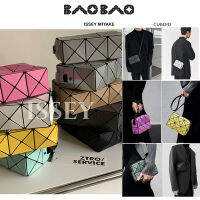 （จัดส่งจากกรุงเทพ）BAOBAO ISSEY MIYAKE ซิปทรงสามเหลี่ยมทรงลูกบาศก์   กระเป๋าสะพายข้าง Cupid Square Box Unisex