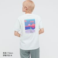 Uniqlo เสื้อยืดลําลองสําหรับผู้ชายผู้หญิงแขนสั้นพิมพ์ลาย Yoasobi (Uniqlo) 442585