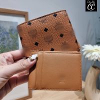 ? Model MC SMALL WALLET WITH CARD CASE IN VISETOS ภาพไม่เบลอโลโก้ทักแชทนะคะ