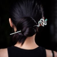 Vintage Snake Shape Hair Sticks Hairpins for Women Punk Chinese Style Green Rhinestones Chopstick Hairstyle Hair Accessories Haberdashery