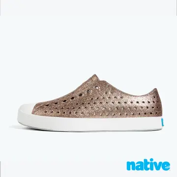 What stores sell hot sale native shoes