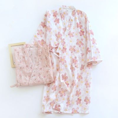 ญี่ปุ่นฤดูร้อนบาง nightdress nightgown สุภาพสตรีผ้าฝ้ายบริสุทธิ์ kimono ฤดูใบไม้ผลิและฤดูใบไม้ร่วงเสื้อผ้าขนาดใหญ่เสื้อคลุมอาบน้ำเหงื่อนึ่งเสื vmn