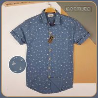 Capture Shirt เสื้อเชิ้ตผู้ชาย  แขนสั้น คอปก ลายสามเรือใบ สีเทาอากาศ มีถึงอก 48 นิ้ว