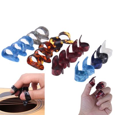 【lz】●  Palheta de mediação de guitarra 10 peças polegar e índice de dedo ul polegar palheta de dedo de cor aleatória acessórios de guitarra imperdível