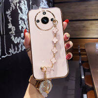 เคสสำหรับ Realme 11 4G / Realme 11 5G / Realme 11X5G/Realme 11 Pro / Realme 11 Pro Plus พร้อมด้วยสร้อยข้อมือโคลเวอร์สี่แฉกกรอบ6D หรูหราเคลือบเคสมือถือเงากรอบสี่เหลี่ยมด้านหลังเป็นป้องกันซิลิโคนผ้าคลุม