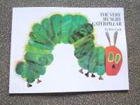 The Very Hungry Caterpillar โดย Eric carle หนังสือภาษาอังกฤษสำหรับเด็ก