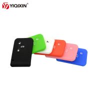 ﹍﹍ YIQIXIN 3 Buttton Silicone Rubber Car Key Smart Card For Renault Clio Logan Megane 2 3 Koleos Scenic Key Case Cover Case Shell