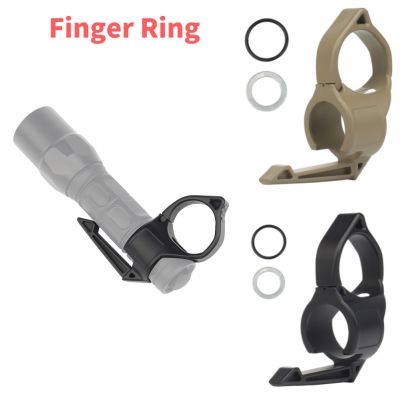 Multifunctional Flashlight Holder Adaptation Portable Finger Ring Switchback Pocket Clip Hunting Gear Film Props