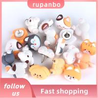 RUPANBO039392692 20ชิ้นเรซิ่นและโลหะสัตว์นิ้วหัวแม่มือแท็คหลากสีรูปร่างสุนัขแมวน่ารักหมุดกดบอร์ดไม้ก๊อกสำนักงานที่ไม่ธรรมดา