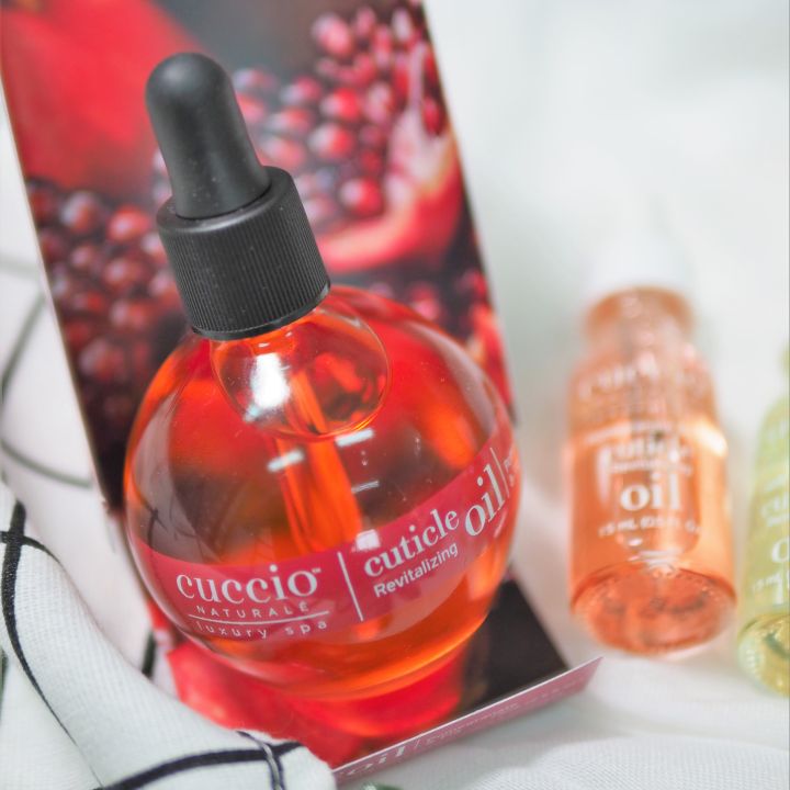 กลิ่นทับทิม-pomegranate-amp-fig-cuccio-revitalize-cuticle-oil-น้ำมันบำรุงเพิ่มสัมผัสนุ่มในการบริการทำเล็บของคุณ