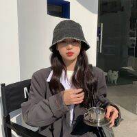 [2023ใหม่] ผ้ายีนส์ฟอกสไตล์เกาหลีขอบดิบผ้ายีนส์หมวกชาวประมงขัดผู้หญิงหมวกกอโรผู้หญิง