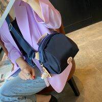 【July】 Canvas Messenger Female 2023 New Korean Version College Wind Shoulder Small Fashion