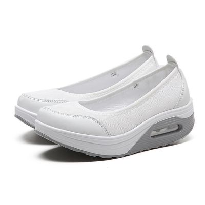 TOP☆☬∈ 4.5cm รองเท้าผ้าใบแบบเสริมส้น รองเท้า Slipon ที่นอนลม รองเท้าผู้หญิง รองเท้าผ้าใบสุขภาพผู้หญิง รองเท้าผ้าใบสีขาว รองเท้าพยาบาล