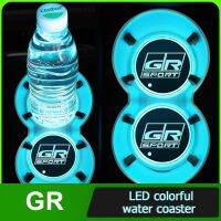 แผ่นไฟ Led หลากสีถ้วยน้ำสำหรับ Toyota GR แผ่น Selimut Mobil เสื่อกรูฟถาดรองแก้วน้ำรถยนต์