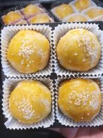 ขนมเปี๊ยะคีโต ไข่แดงเค็มเต็มใบ Keto salted egg yolk mooncakes