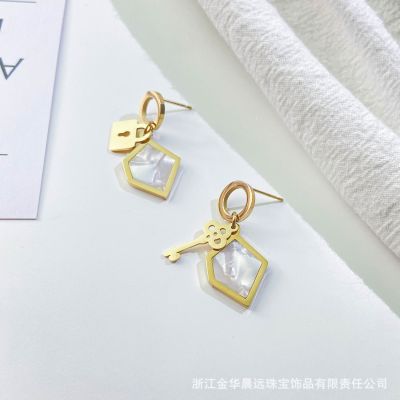 [COD] Korean version of the new simple niche design fresh fashion earrings temperament all-match personality irregular titanium steel