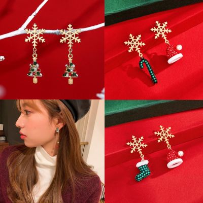 Winter-themed Accessories Christmas Party Jewelry Sweet And Cute Earrings Red Bell Earrings Asymmetrical Earrings