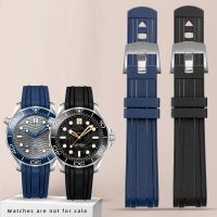 ◄♈∏ ปลายโค้งเรืองแสงยางสายนาฬิกาซิลิโคนสำหรับโอเมก้าใหม่ Seamaster 300 จักรวาล 007 20 มม. 22 ม. สายนาฬิกานุ่มผู้ชายเปลี่ยน