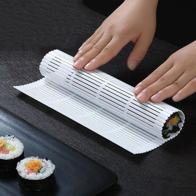 [Stock] DIY Bamboo Sushi Roller Mats/ Reusable Seaweed Nori Sushi Mold/ Washable Anti-humidity Plastic Rice Roller Mat Kitchen Gadget
