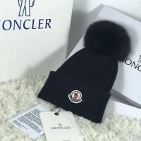 Moncler ผู้ชาย ผู้หญิง ฤดูใบไม้ร่วง ฤดูหนาว หมวกทําด้วยผ้าขนสัตว์ สุนัขจิ้งจอก หมวกบอล ลําลอง ตัวอักษร หนา หมวกถักTH