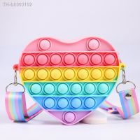 ☍✘ Pop Purse for Girls Heart Pop Shoulder Bag Fidget Purse Toys Push Bubble Crossbody Bag Relieve Stress Handbags Gifts for Kids