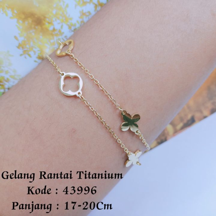 Gelang Titanium LV Clover Anti Karat Model Korea