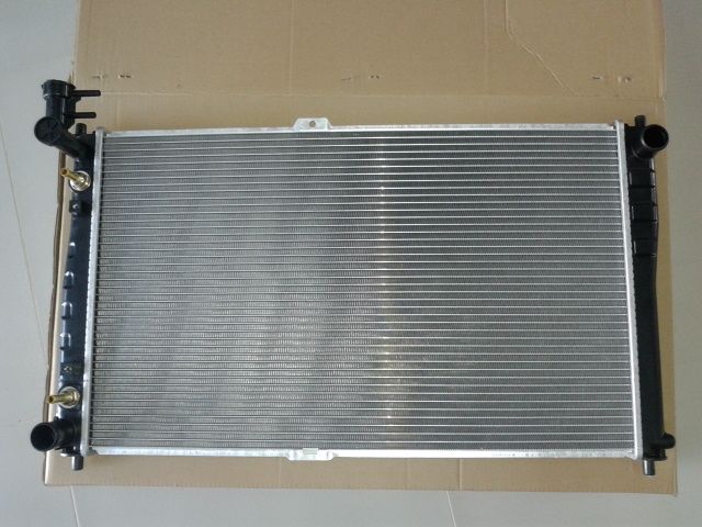 หม้อน้ำรถยนต์เกีย-คาร์นิวัล-2-4-radiator-kia-carnival-00-04-2-4-v6