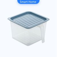 กล่องเก็บอาหารตู้เย็น ""มีที่จับ"" มีฝาปิด Portable refrigerator food storage box