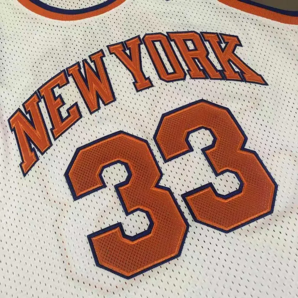 Men's Mitchell & Ness Patrick Ewing White New York Knicks 1985-86 Hardwood Classics Swingman Jersey